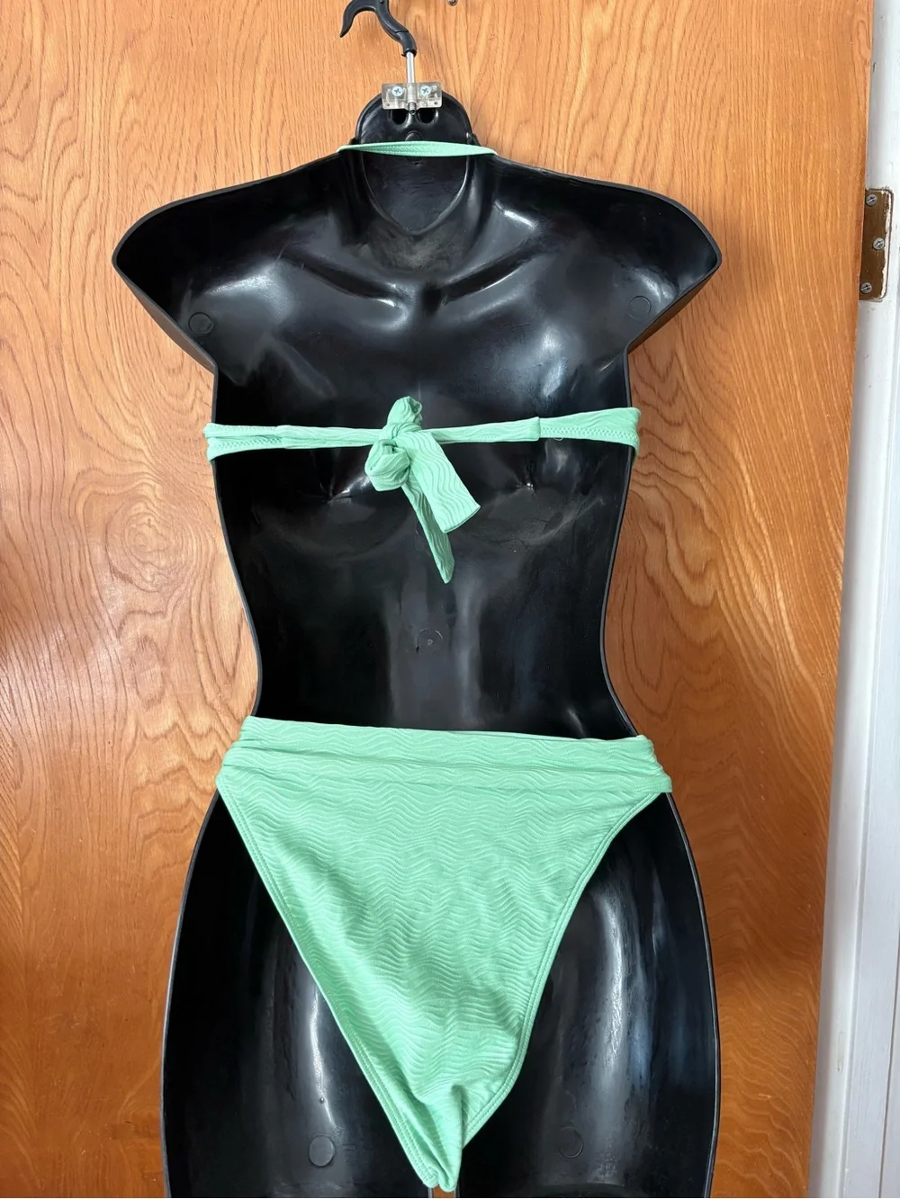 Monday Swimwear Mint Green Textured Underwire Bikini S/P